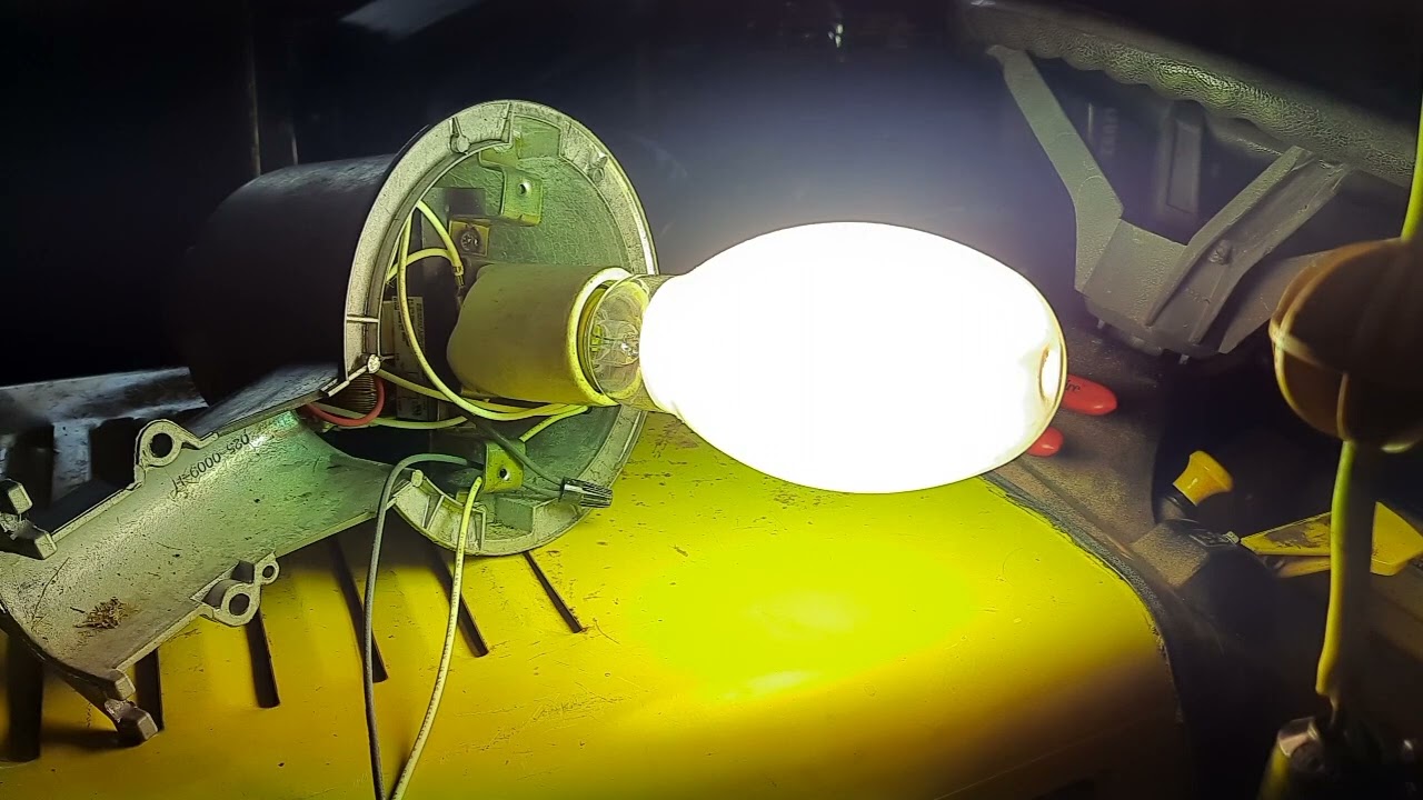 testing a regent mercury vapor lamp