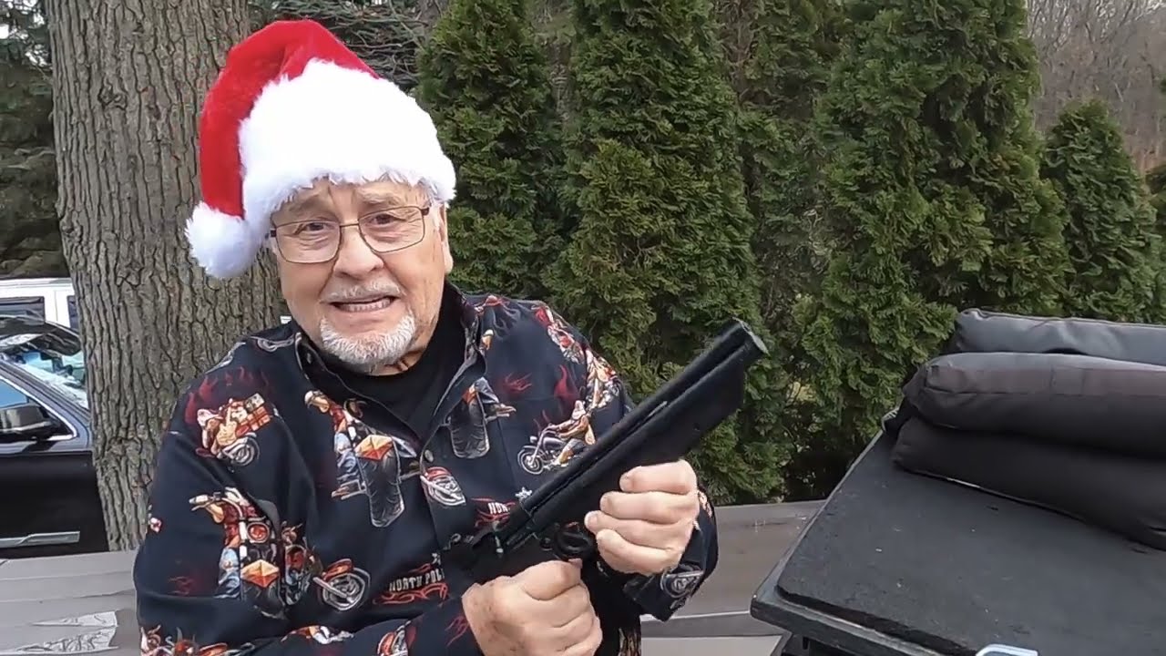 Пистолет Crosman 1322 против пистолета Umarex Strike Point