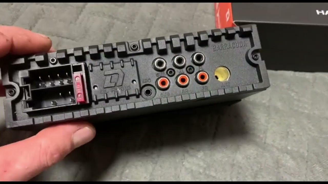 Замена штатной магнитолы на Barracuda HALF-DSP Head Unit от DL AUDIO