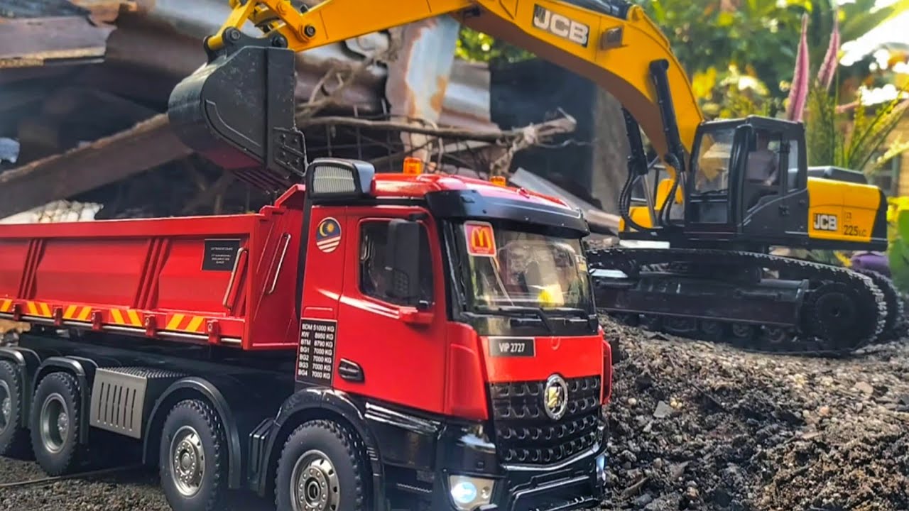RC Excavator WLToys 16800 JCB & Truck Huina 1536 Making The Project