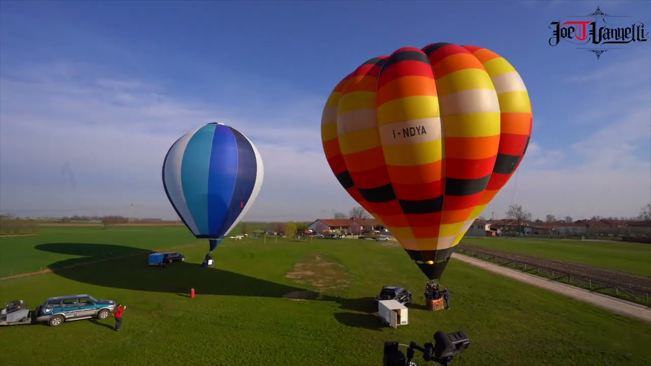 Live DJ set from Hot Air Baloon - Joe T Vannelli plays in the air
