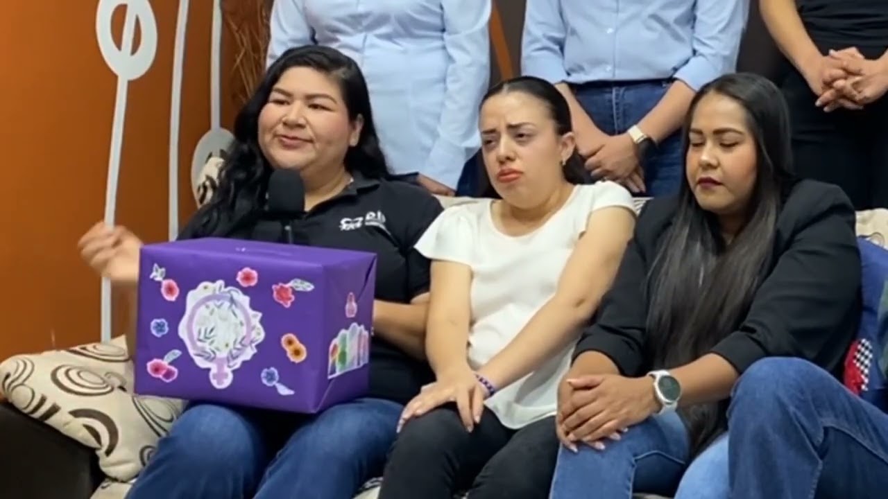 El personal del DIF Zacoalco de Torres da a conocer los servicios y apoyos que ofrece.