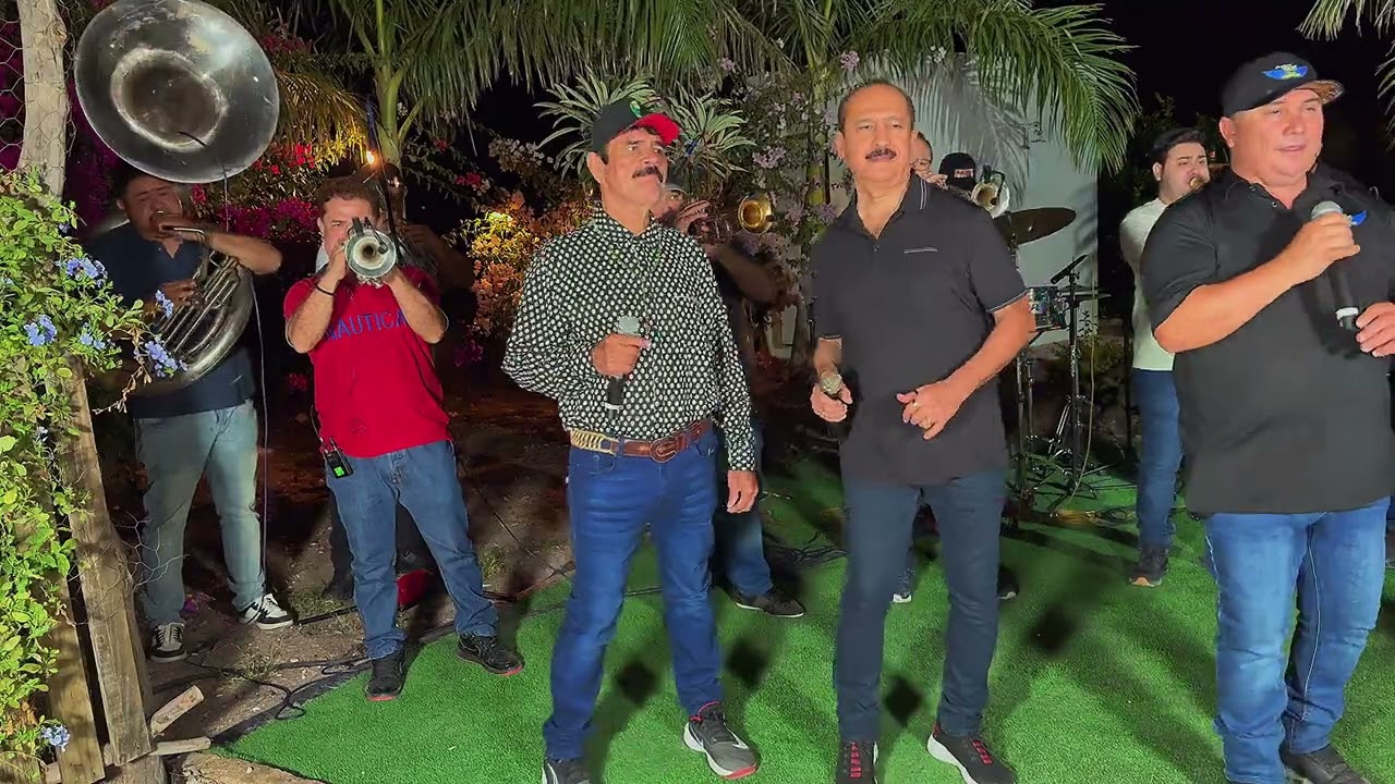SI YO FUERA LADRÓN - LAS PRIMERAS VOCES CON LA BANDA LIBERTAD (En Vivo) (Video Oficial)
