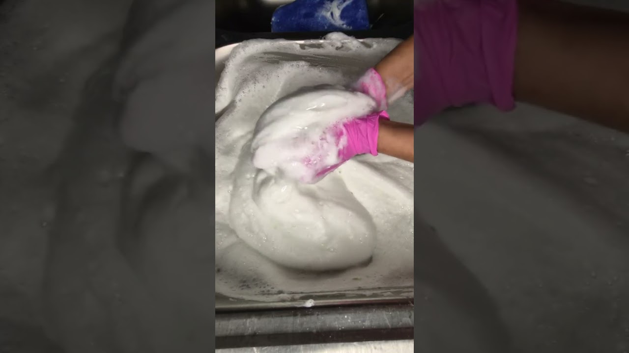 First attempt at Cloud foam. So fluffy! #asmr #asmrsounds #cloudfoam #spongesqueezing 