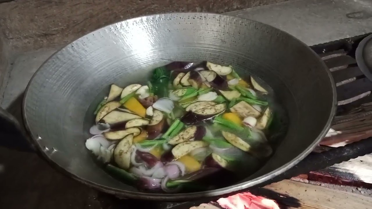 GINATAANG GULAY ANG ULAM  SA ALMUSAL