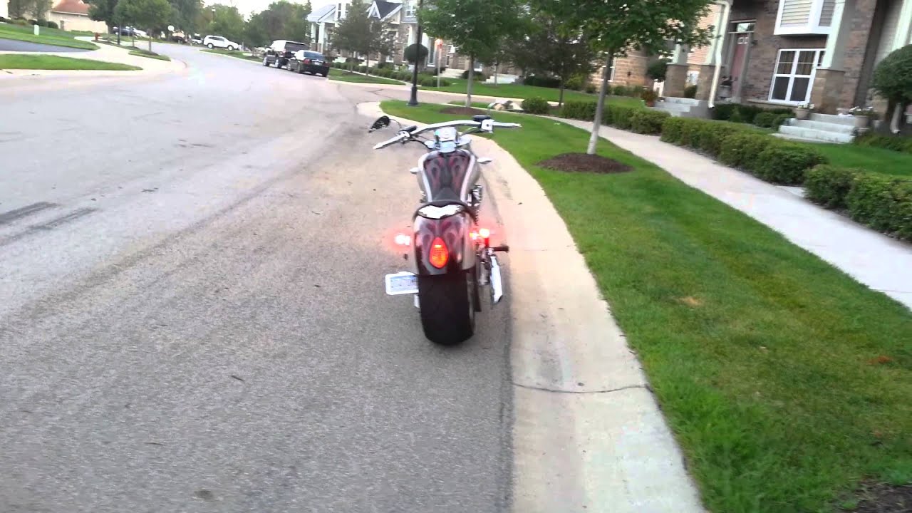 2008 victory jackpot - chubby drag bars, pipes, mirrors, LED Signals, 280 rear