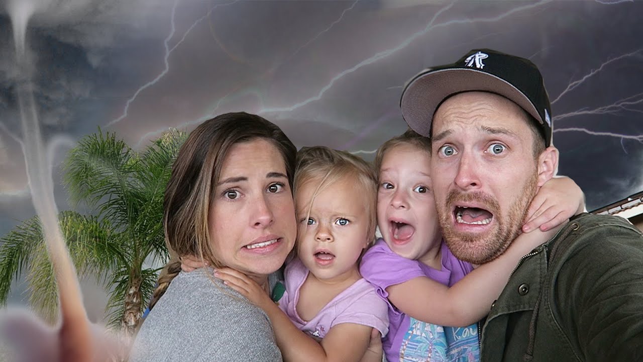 🌪SCARY TORNADO STORM IN CALIFORNIA!