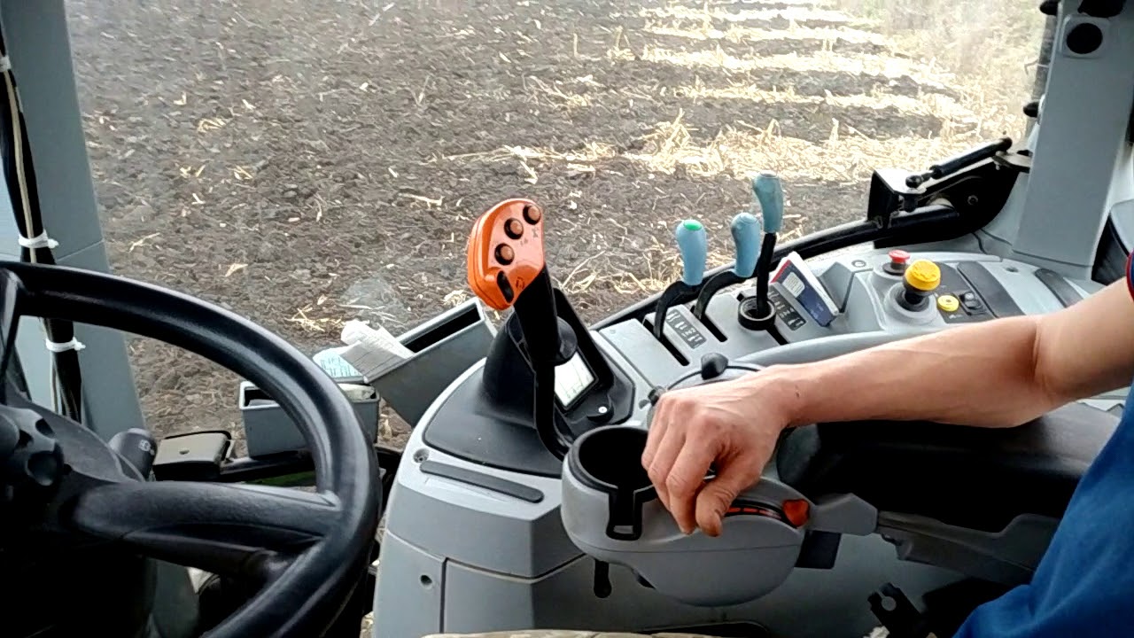 Оранка кукурудзи New Holland T7050 із плугом KUHN Multimaster 5