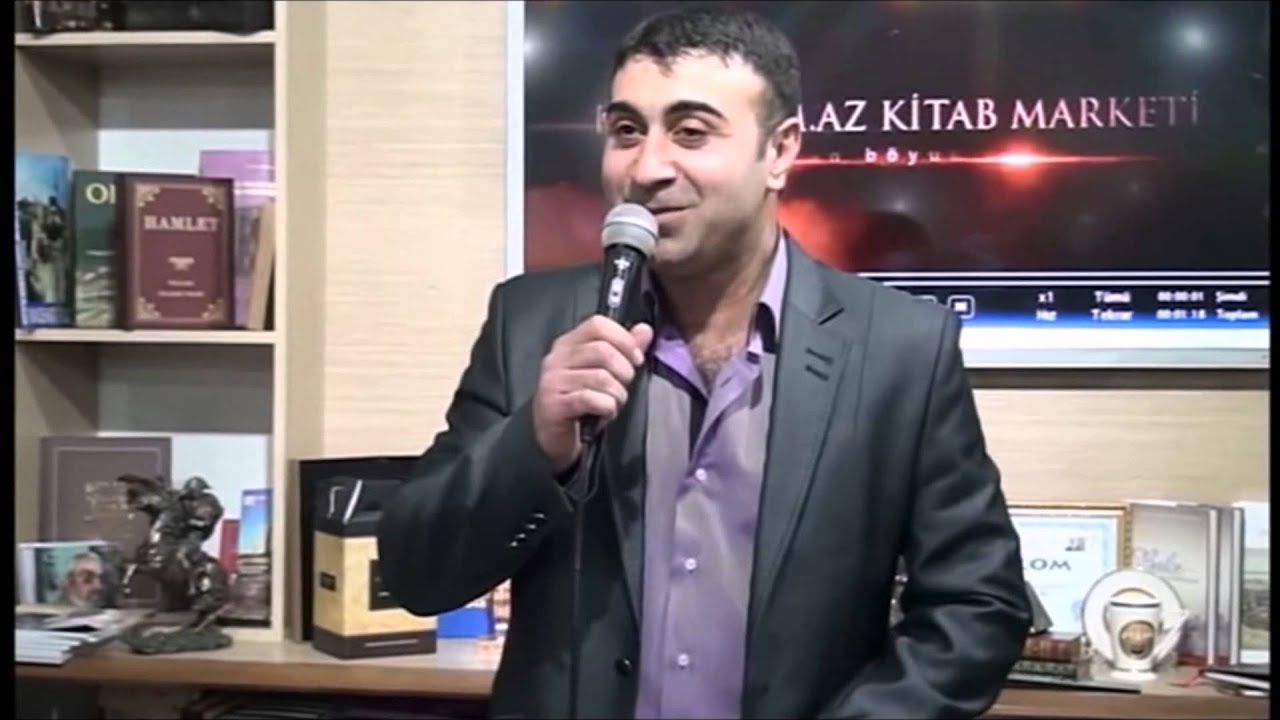 Vüqar Rahi  Mənə bir az ondan danış kitabının təqdimatında