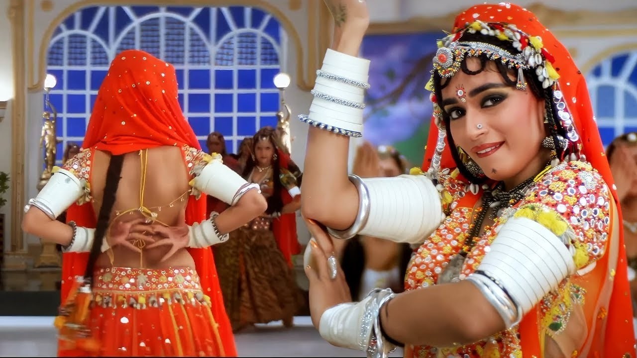 Choli Ke Peeche Kya Hai - 8K UHD | Sanjay Dutt & Madhuri Dixit | 90's All Time Hit Song