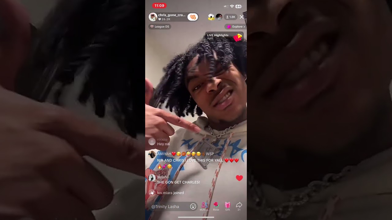 Nia and Chris live last night ￼