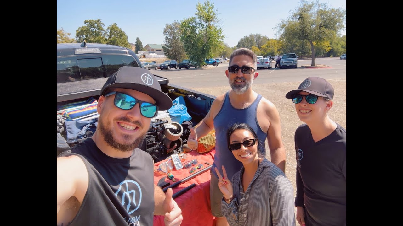 Showing Off My Sweet Underwater Magic Tricks While Treasure Hunting With A New Dive Buddy!