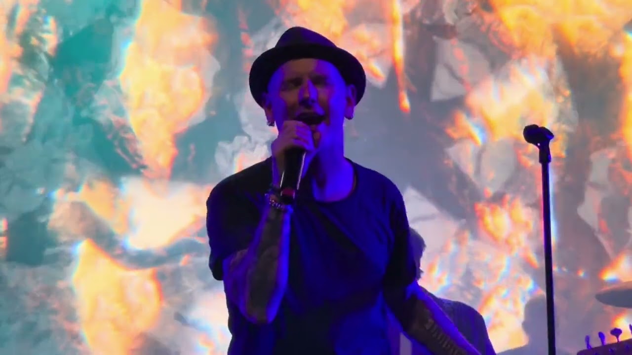 Above Ground w/ Elliot Easton & Corey Taylor &ldquo;Moving In Stereo&rdquo; live at the Fonda (10/26/2025)