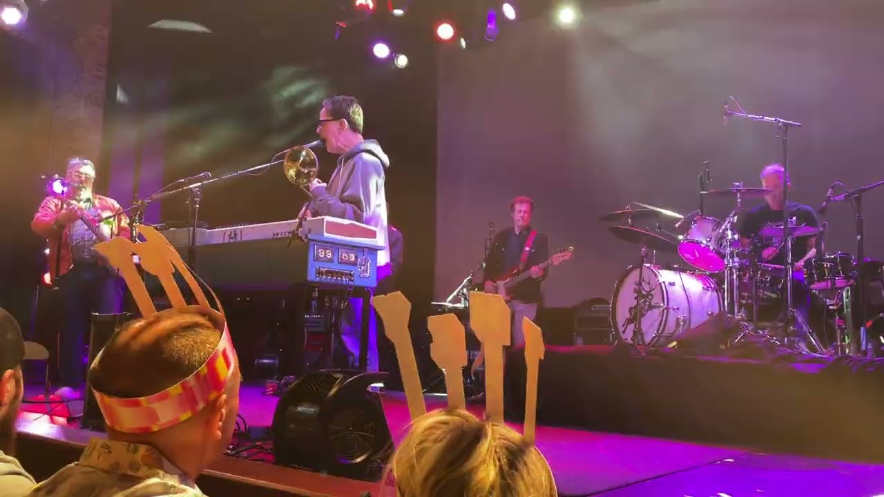 TMBG 
