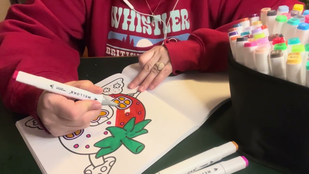 ASMR | relaxing coloring 🖍️ (gum chewing no talking)