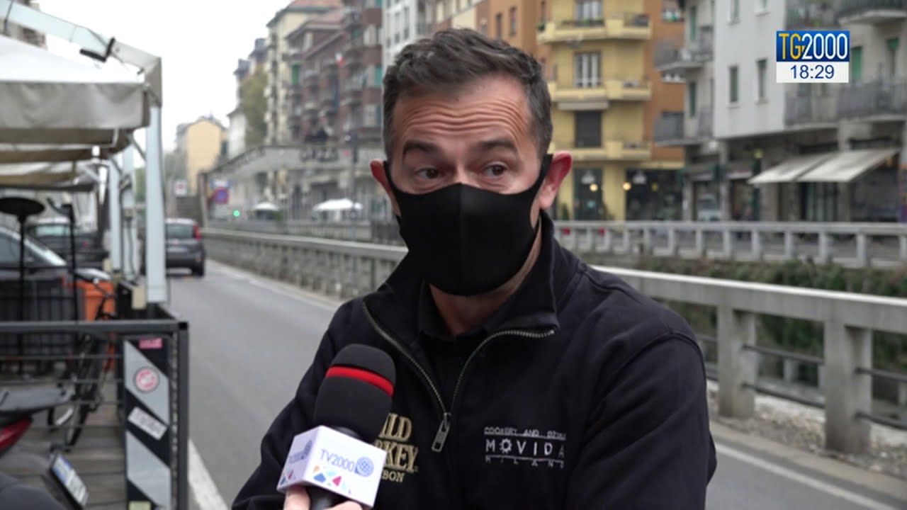 Covid-19, nelle Regioni scattano misure restrittive. E torna l' autocertificazione