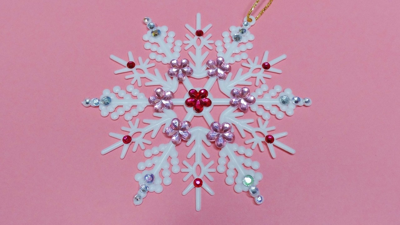 How to Make a Simple and Easy Rhinestone Snowflake | Design Christmas Window Decoration