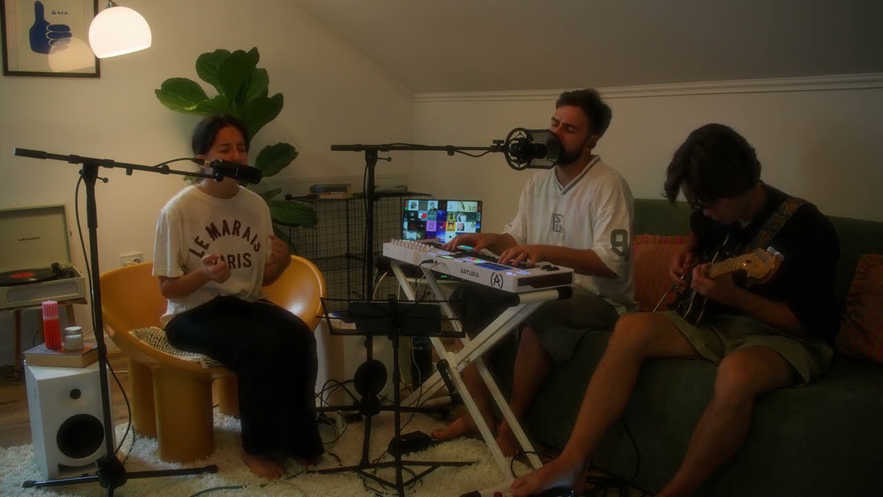 Moment de &icirc;nchinare / August 2025