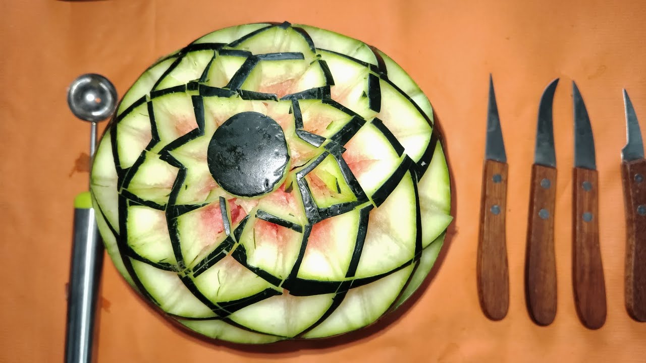 Watermelon say flower kaise banaye 🇮🇳How to  made carving Watermelon 🍉 to flower 🌹🌻🌻🇮🇳🍉🇮🇳👍🙏