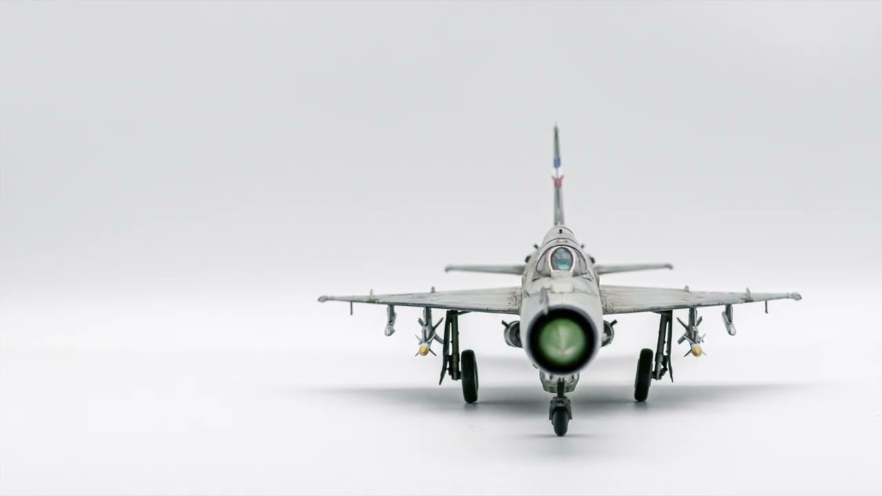 Eduard | No. 8238 - 1:48 | Mikoyan Gurevich MiG 21R Fishbed