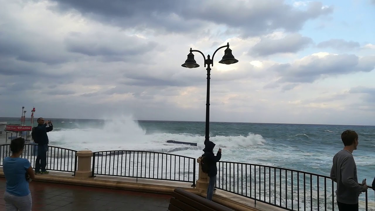 Crazy waves in Tas-Sliema (Malta)