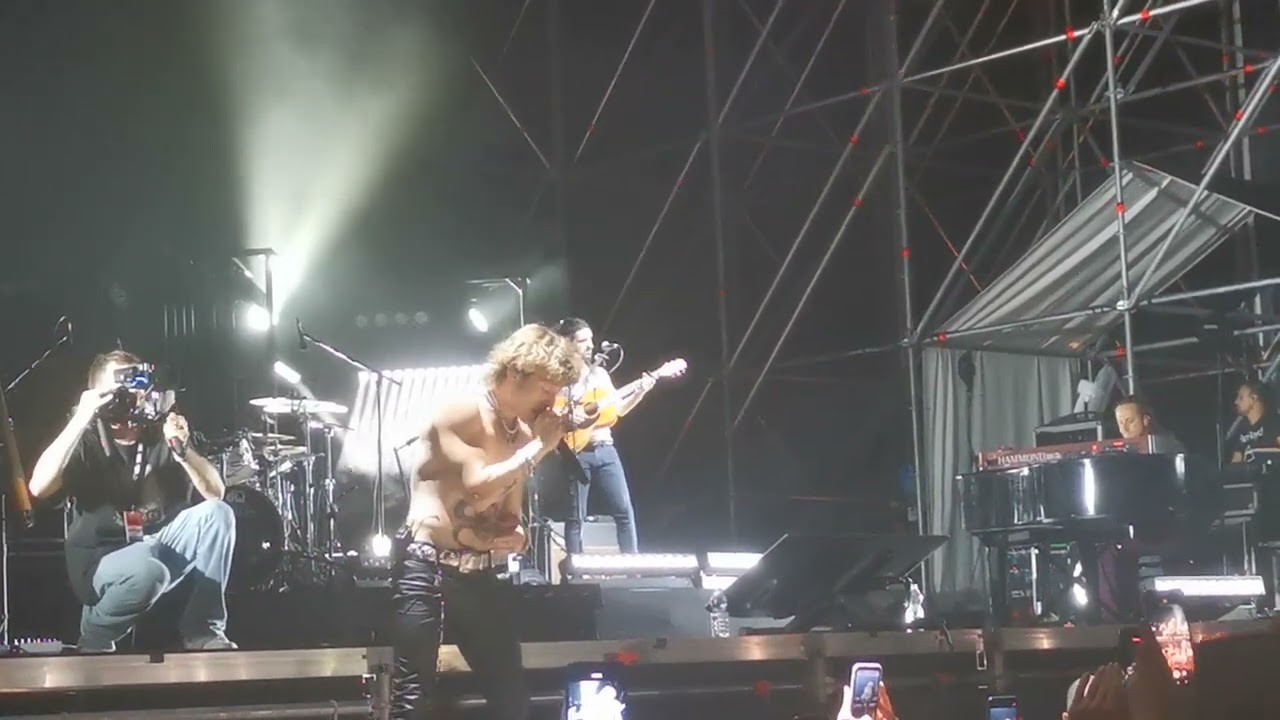 Irama La genesi del tuo colore live Jesolo 3 /08/2022