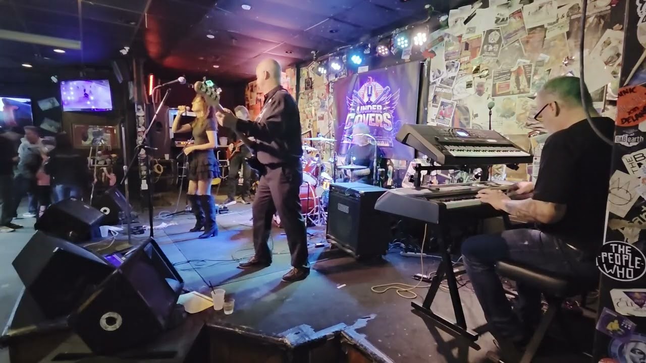 Under Covers - Fleetwood Mac Double Shot (Dreams and Rhiannon)