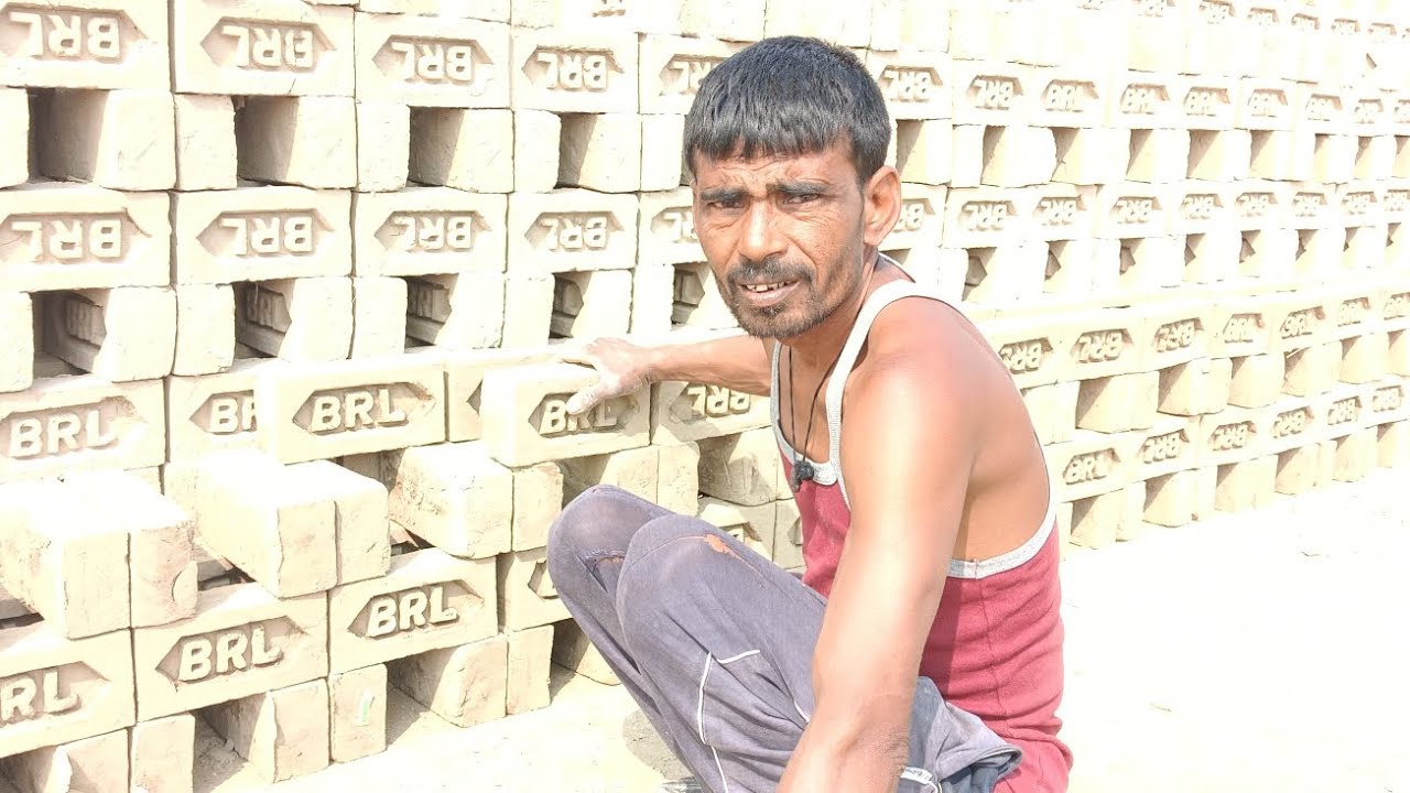 Majdur 😔aise kam karte Hain Bina khae piye khana bhi Naseeb nahin hai time se nahin milta hai