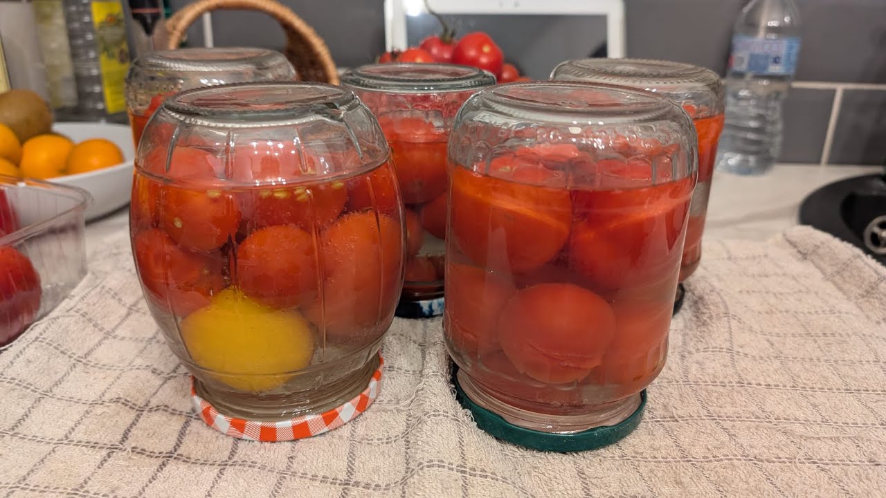 Babciny przepis na pomidory na zimę 🍅 Łatwo i szybko!