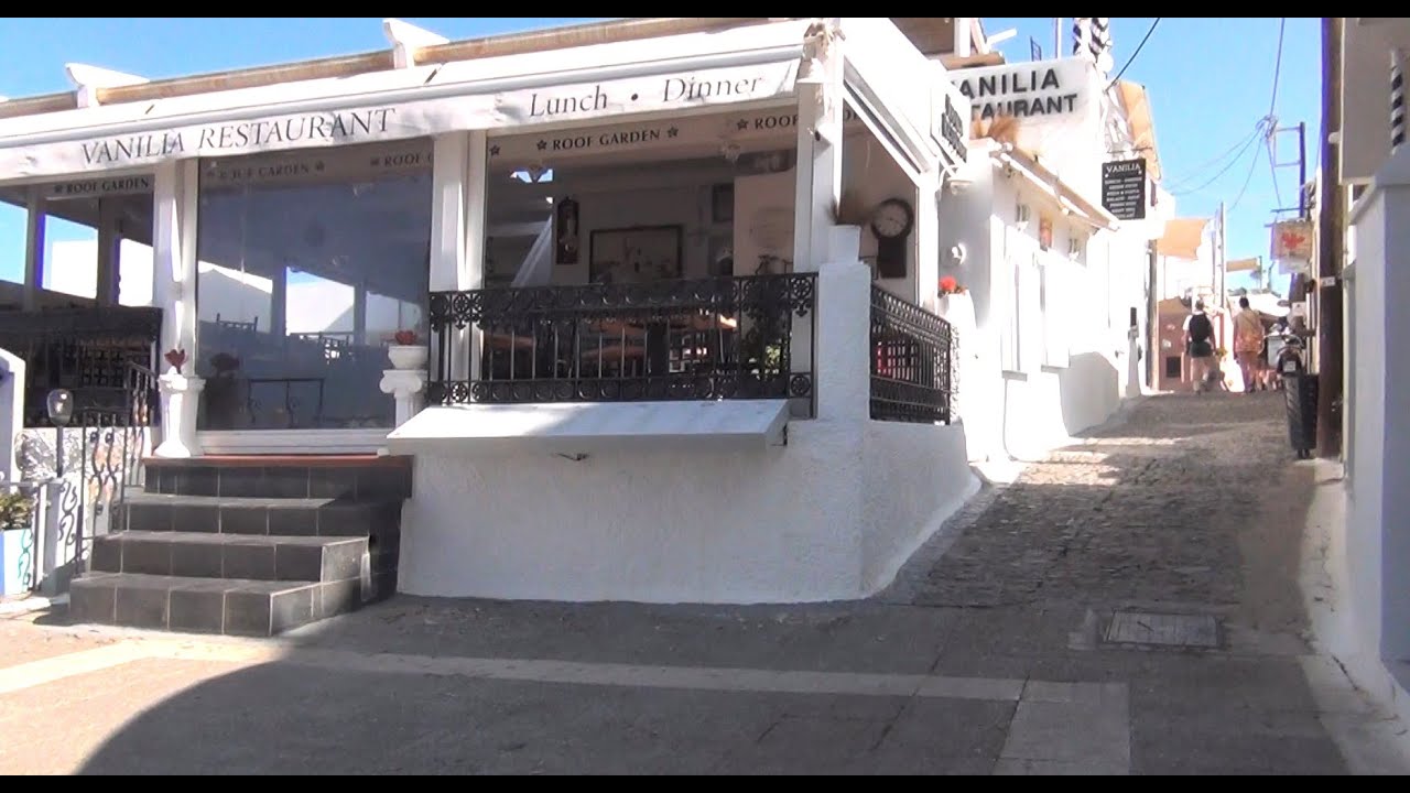 Walking through Firostefani, Santorini