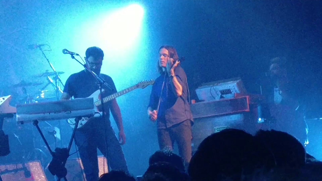 Zach Brock violin solo on 'Shofukan' - Snarky Puppy in Frankfurt