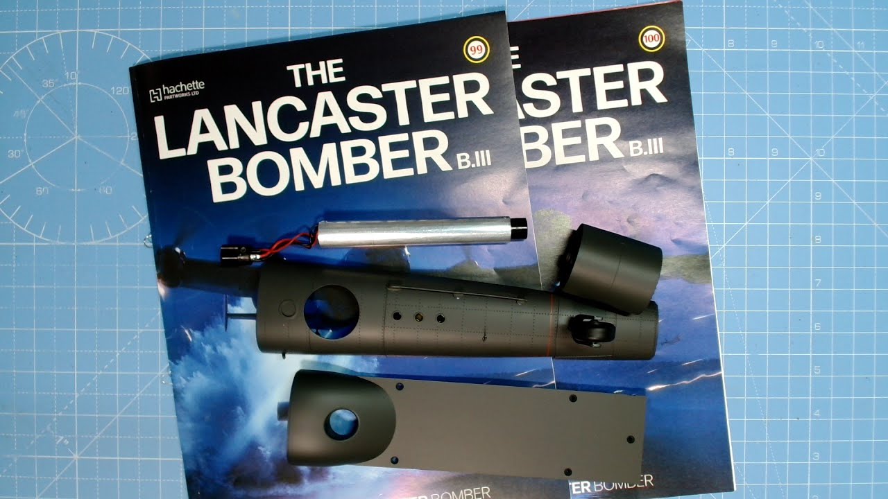 Компания Hachette выпустила бомбардировщик Lancaster Bomber B III, этапы 99 и 100.