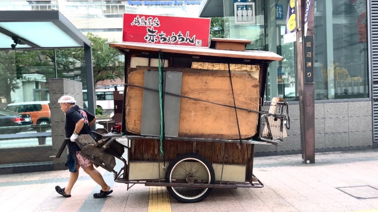 【天神 情熱屋台】世界各国からの観光客も絶賛！福岡で沖縄料理を出す唯一の屋台！