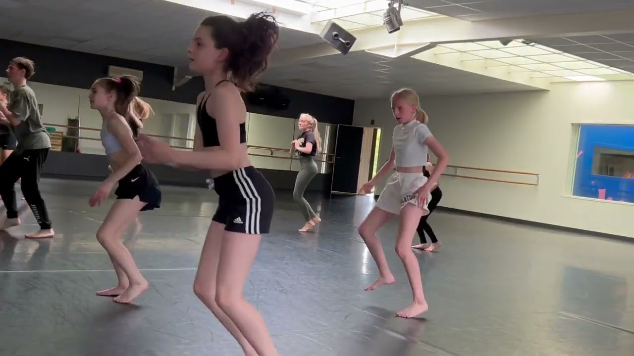 Aftermovie High Level dansweek in Life Izegem