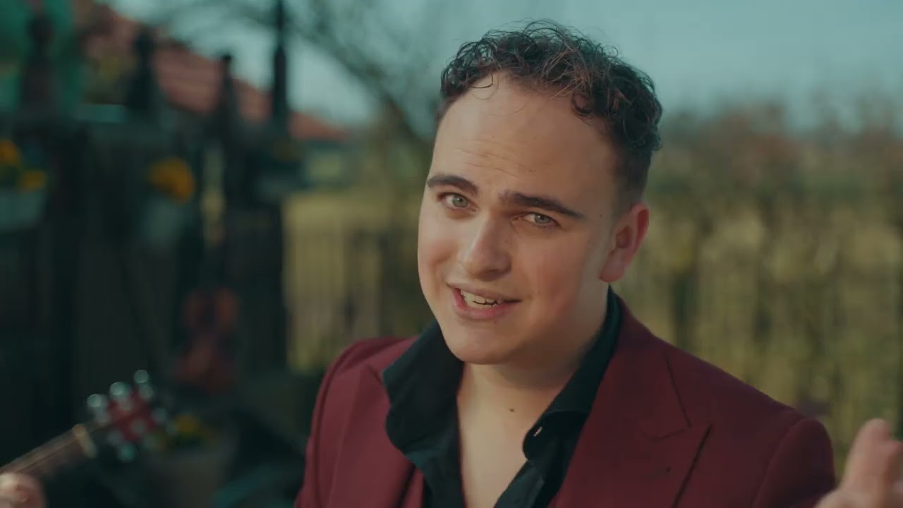 Toon Schut - Liefde En Geluk (Officiële Videoclip)