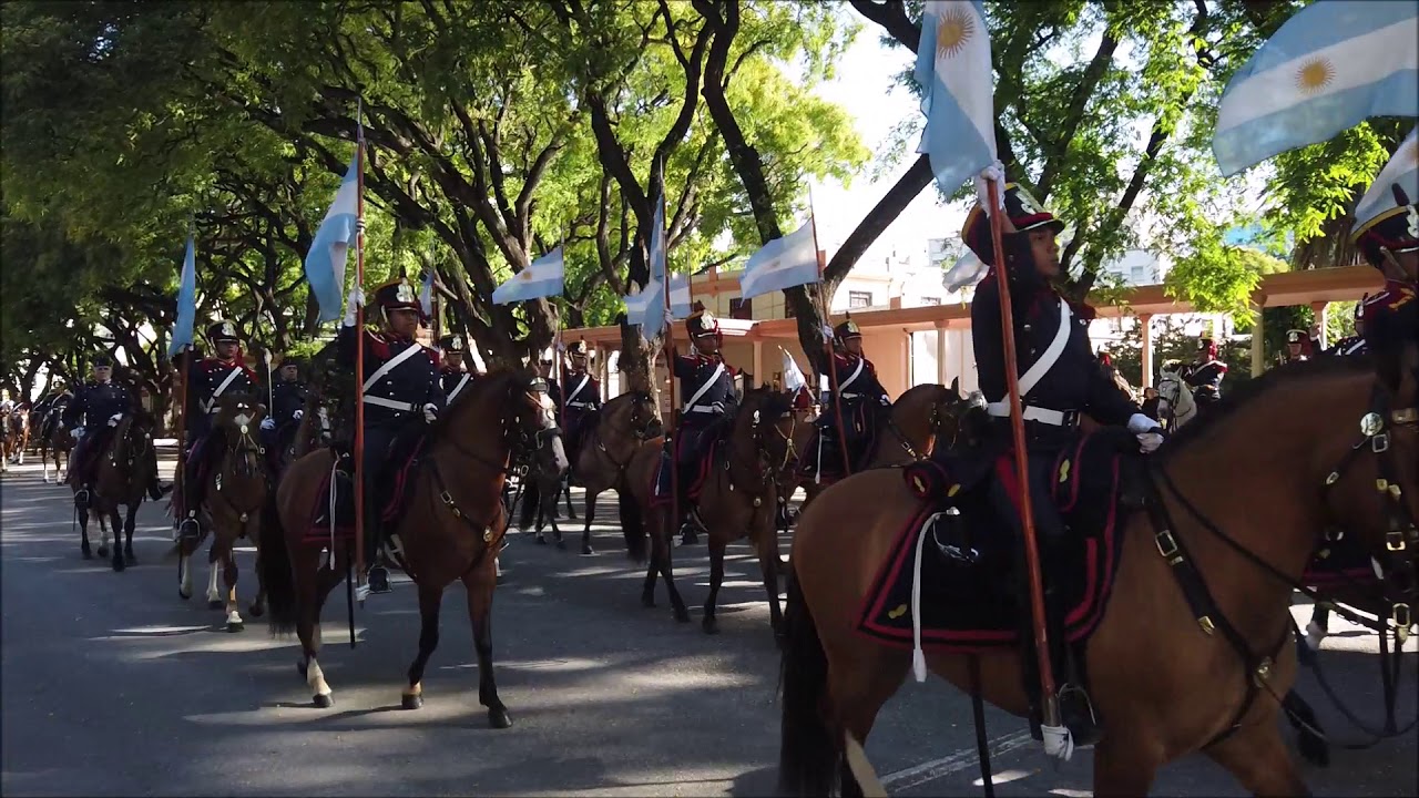 PRACTICA DESFILE