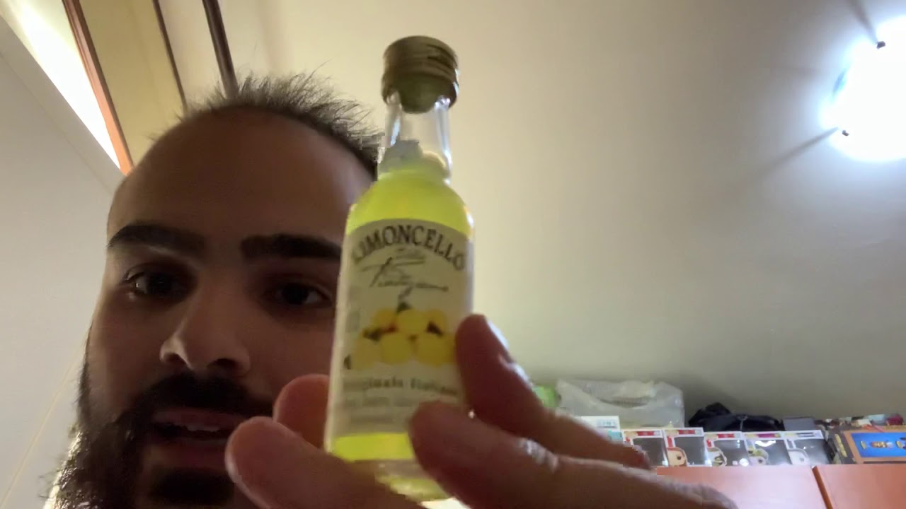 Vi presento la mia collezione di mini bottiglie di liquori