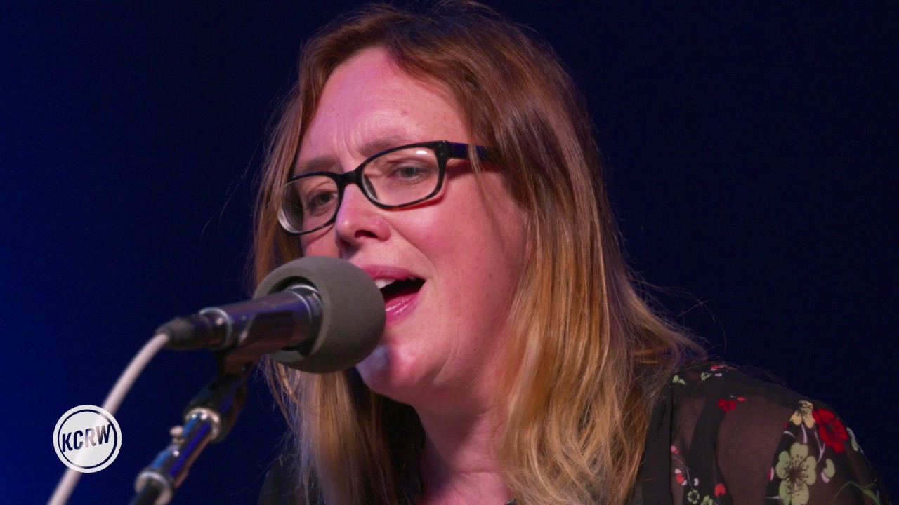 Slowdive performing 