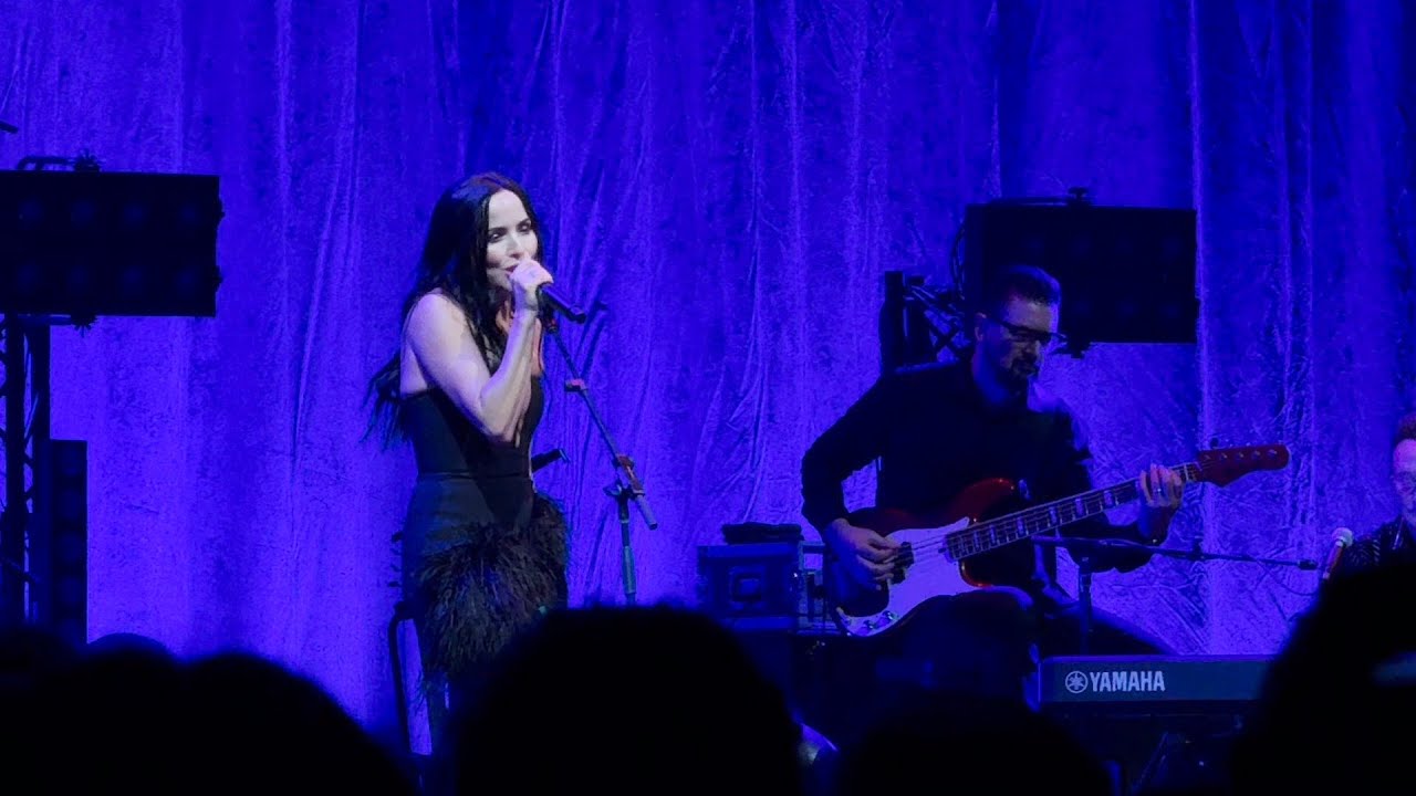 The Corrs - All The Love In The World (Live in Bangkok 2025)