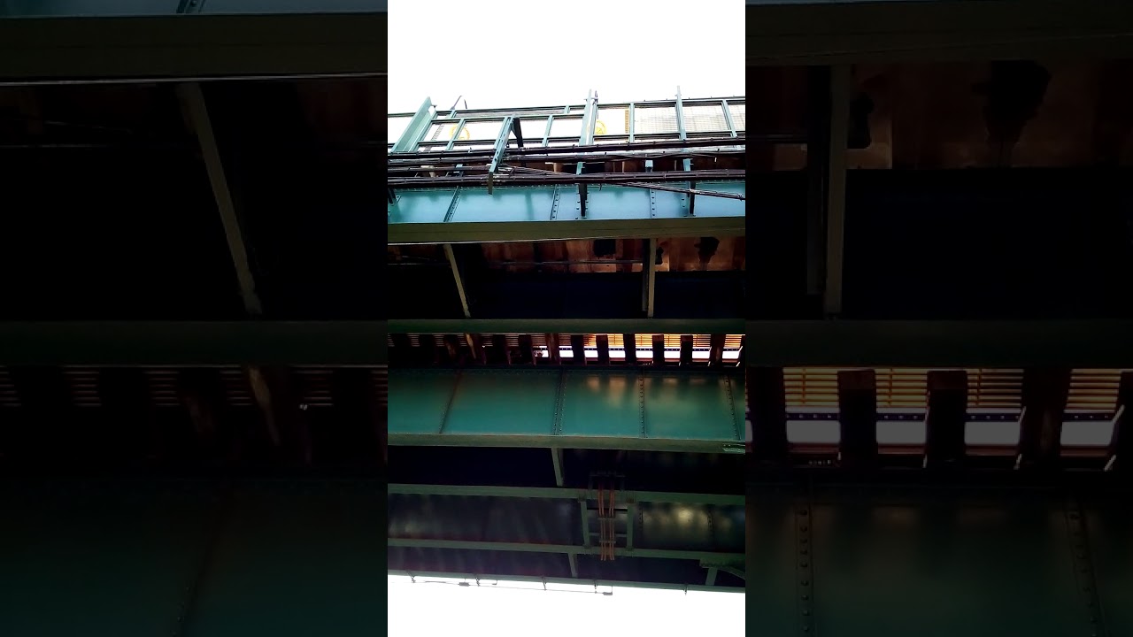 L train entering and leaving sutter avenue and canarsie bound l train entering