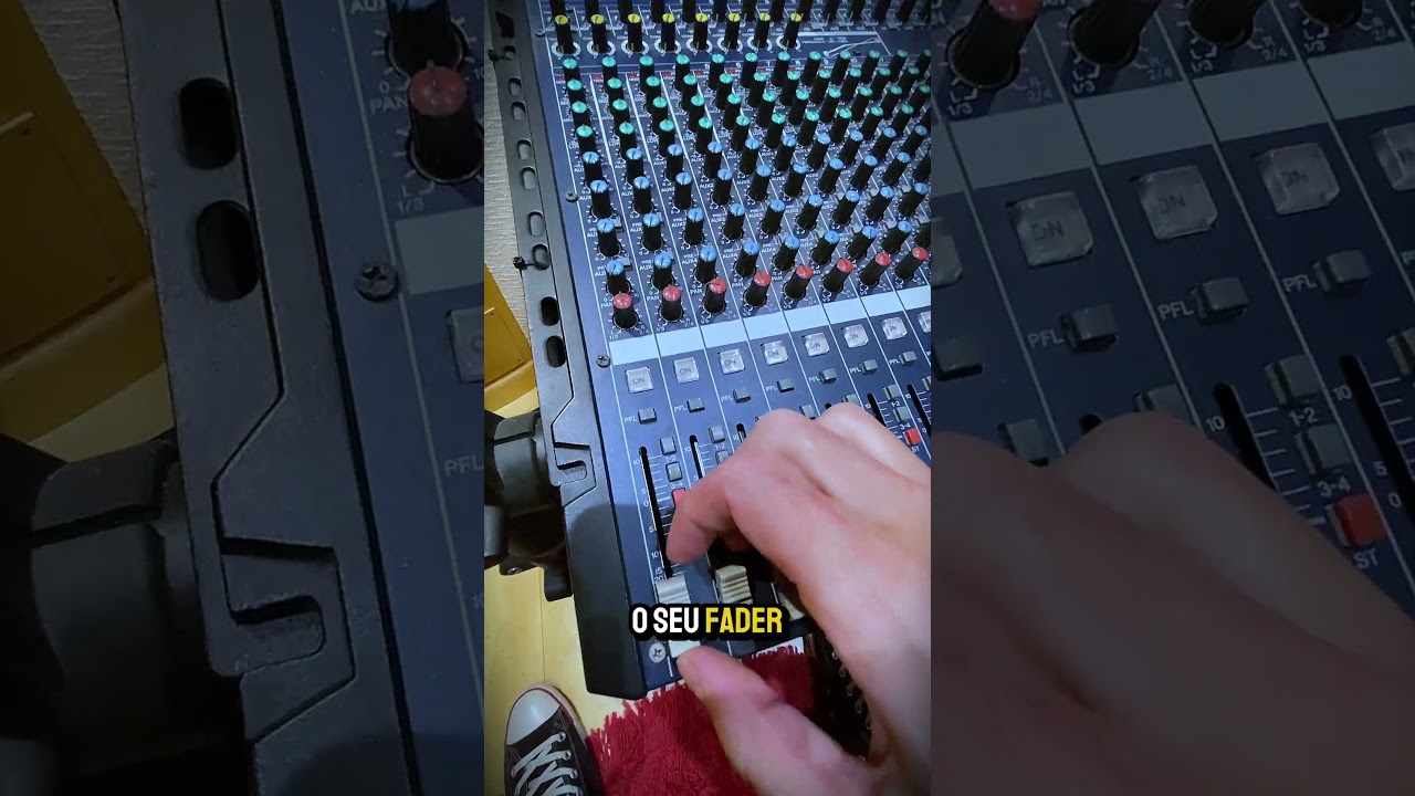 Ajustando o Volume de Sa&iacute;da na Mesa Anal&oacute;gica pro &aacute;udio n&atilde;o ficar estourado.