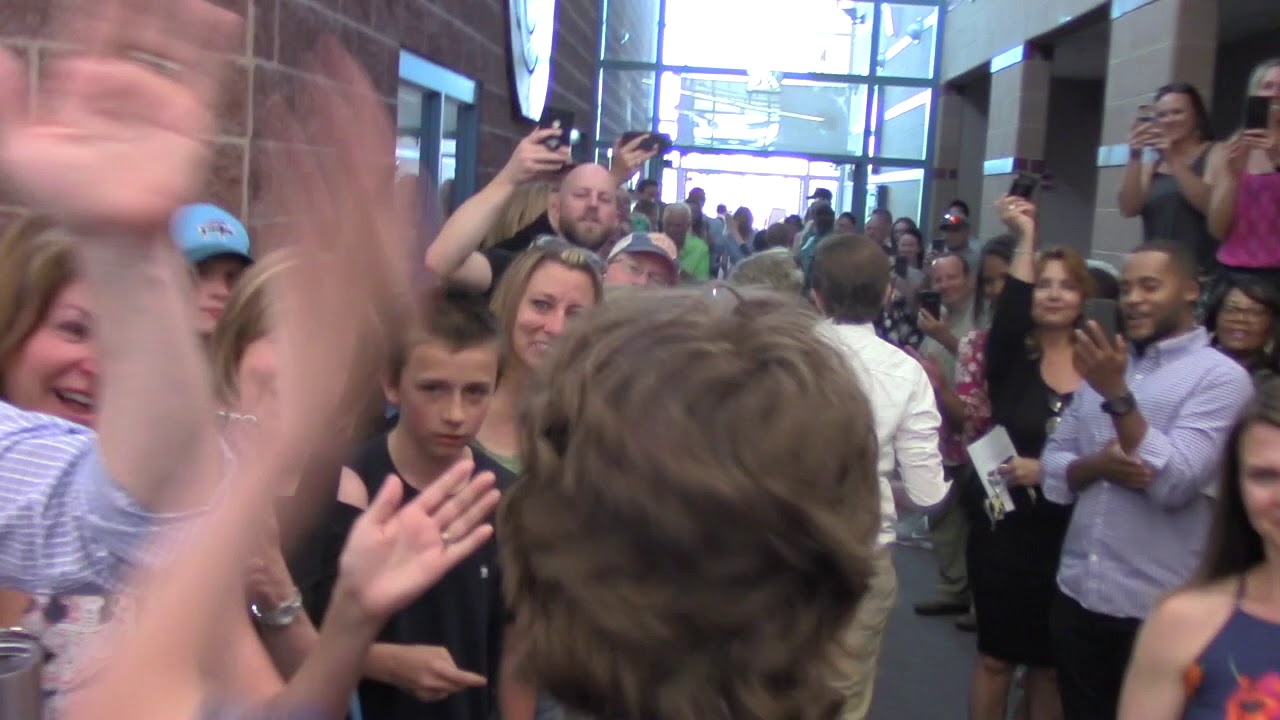 Mammoth Heights Elementary 6th Grade Clap Out 2018