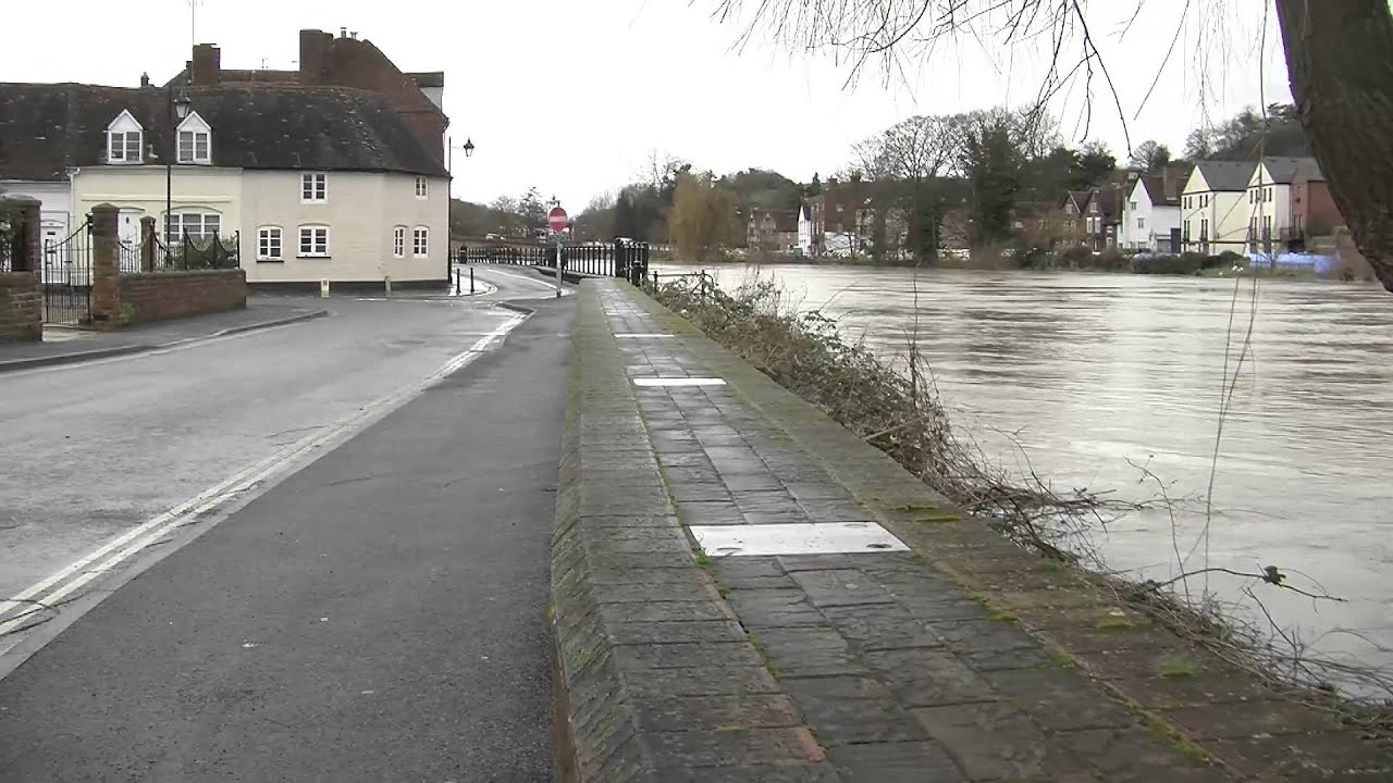 Defending Bewdley against flooding