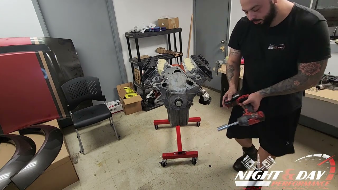 Как закрепить коленвал HEMI / установить демпфер ATI Super Dampner