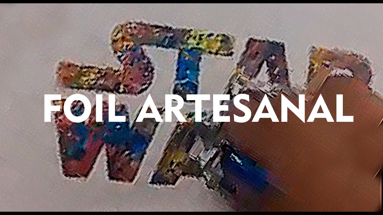 Serigrafia Textil, aplicación artesanal del foil en los cursos del Taller Ikarus