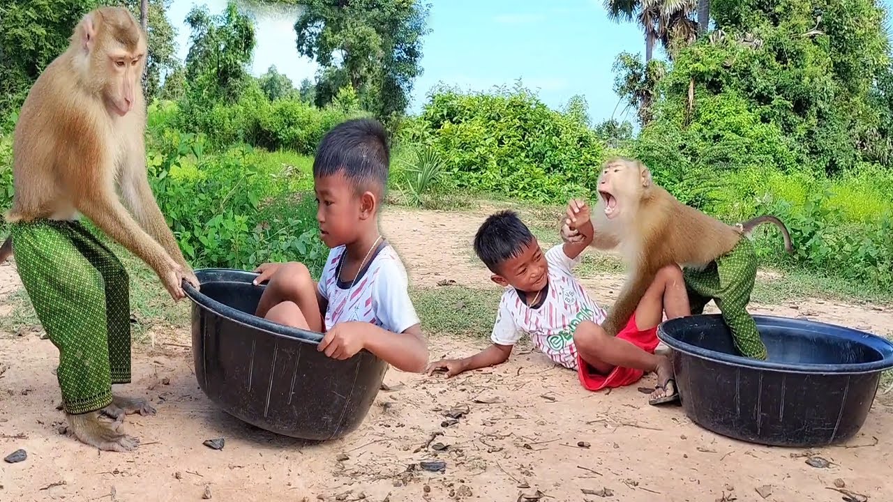 Don't Pull  ! SokYaa & Abii Try Bring This Basket As Big Boat
