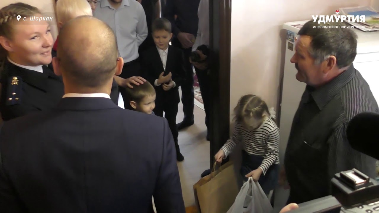 Новые ясли и дом культуры: итоги визита Александра Бречалова в Шаркан