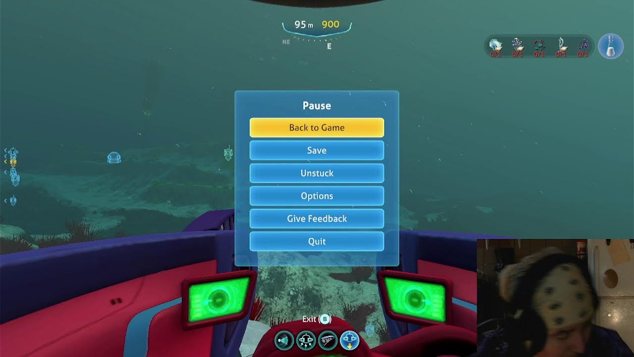 I'm Alive!! I'm playing Subnautica! come chill- mic on
