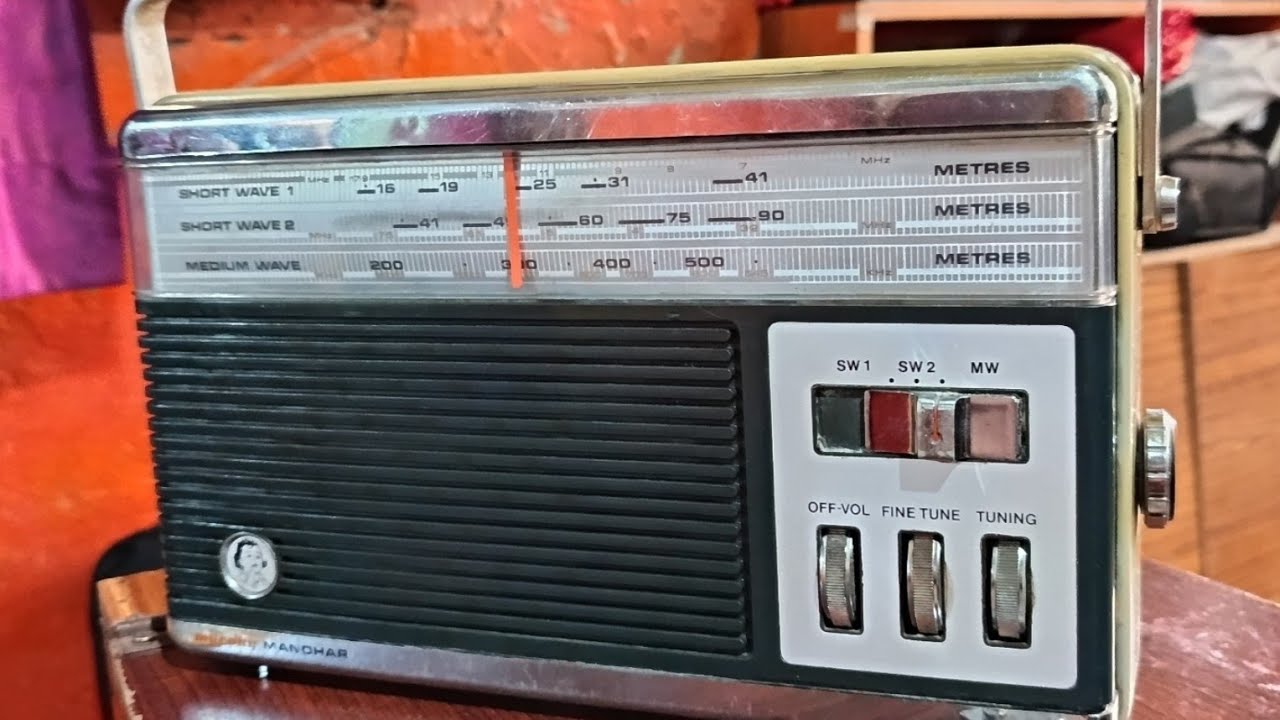 7288022810 Merphy mandhar 1302 TM vintage model Radio 1960's to 1970's Condition leather cover bag