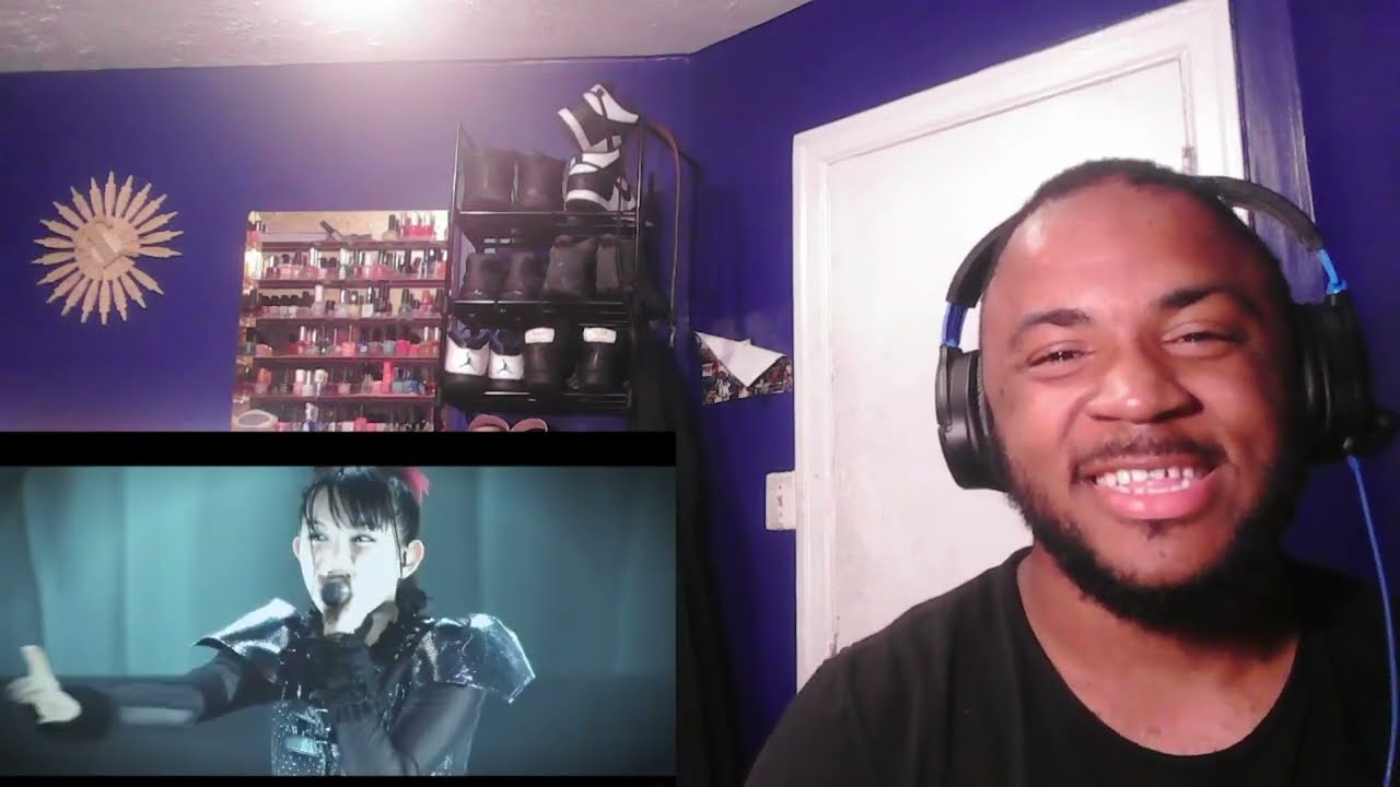 WHY IS THIS HEAT!!!! THEY LOOK SO INNOCENT!  | BABYMETAL - GIMME CHOCOLATE (REACTION)